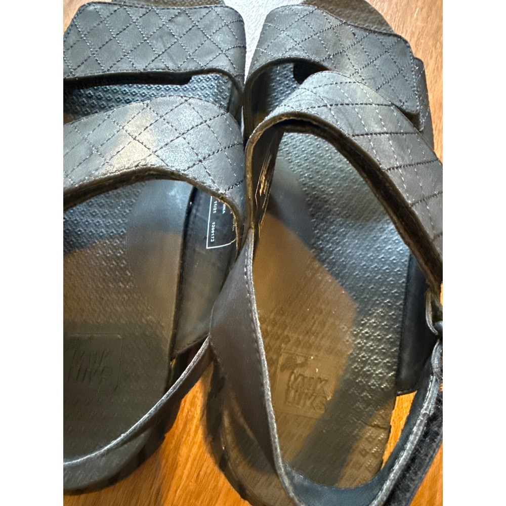 Muk Luks Womens Black Quilted Faux Suede Slingback Sandals Size 7.5 Adjustable - Picture 2 of 7